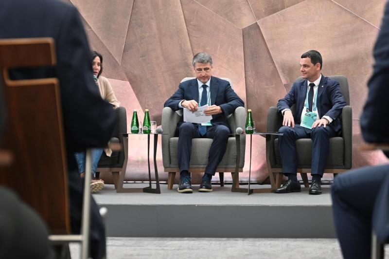 Голова Закарпатської ОВА взяв участь у 6 форумі Re:Open Zakarpattia