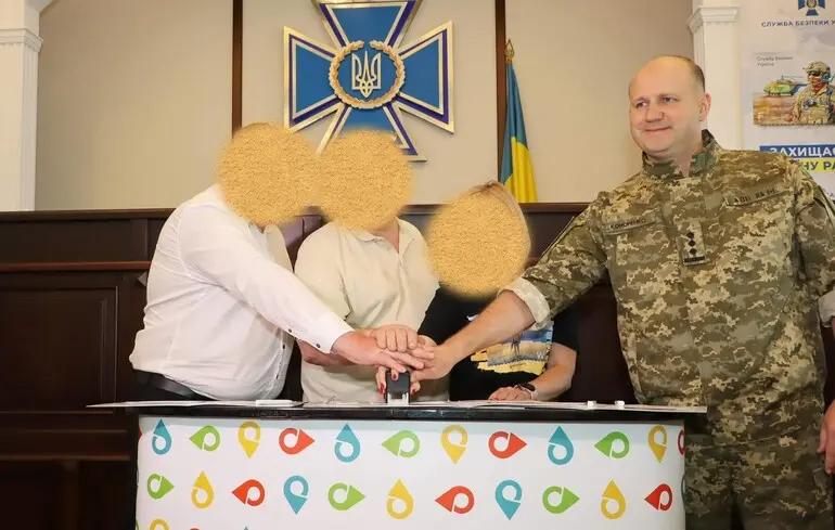 Родина начальника Закарпатського СБУ придбала 23 таунхауси під Києвом