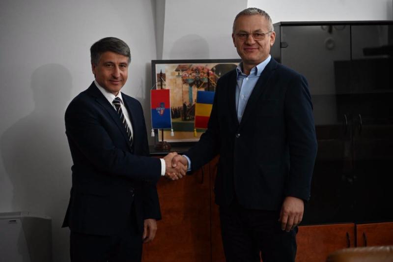 Голова Закарпатської ОВА перебуває з робочим візитом у повіті Біхор у Румунії