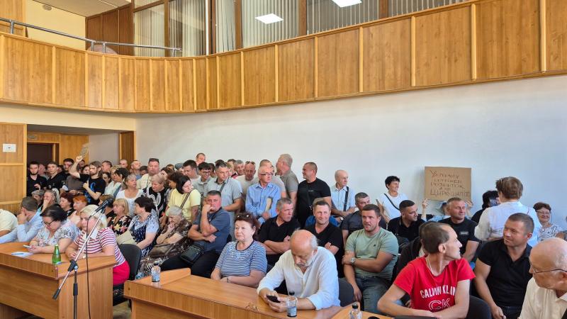 Рішення по Ботанічній набережній знову не ухвалили