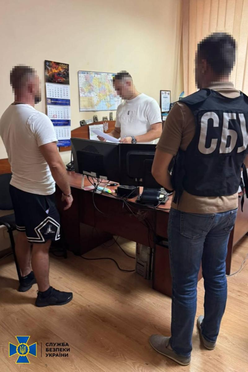 На Закарпатті повідомили про підозру чоловіку, який виклав у мережу переміщення військової техніки