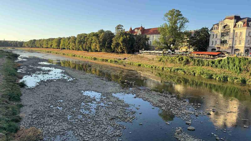 На Закарпатті підприємствам обмежили забір води з річок та водойм