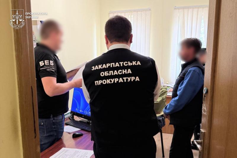 На Ужгородщині викрили масштабне виробництво фальсифікованого алкоголю - конфісковано 50 тон спирту