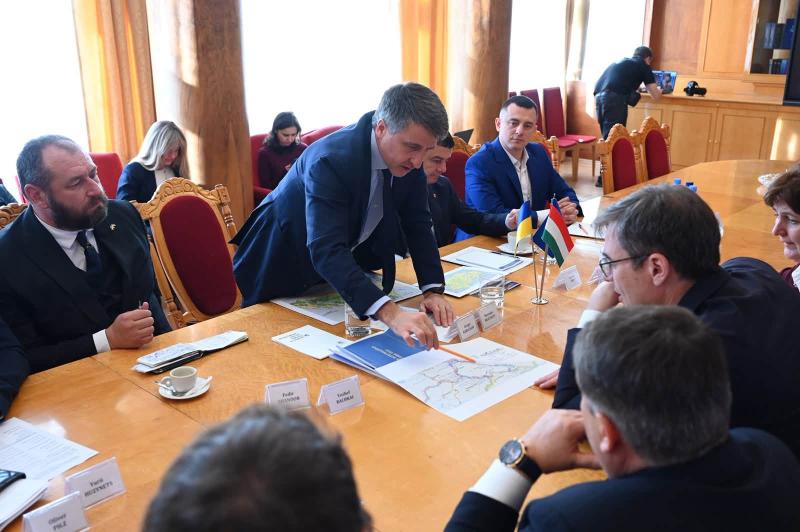 Закарпаття та Будапешт посилюють партнерство: від гуманітарної допомоги до інфраструктурних проєктів