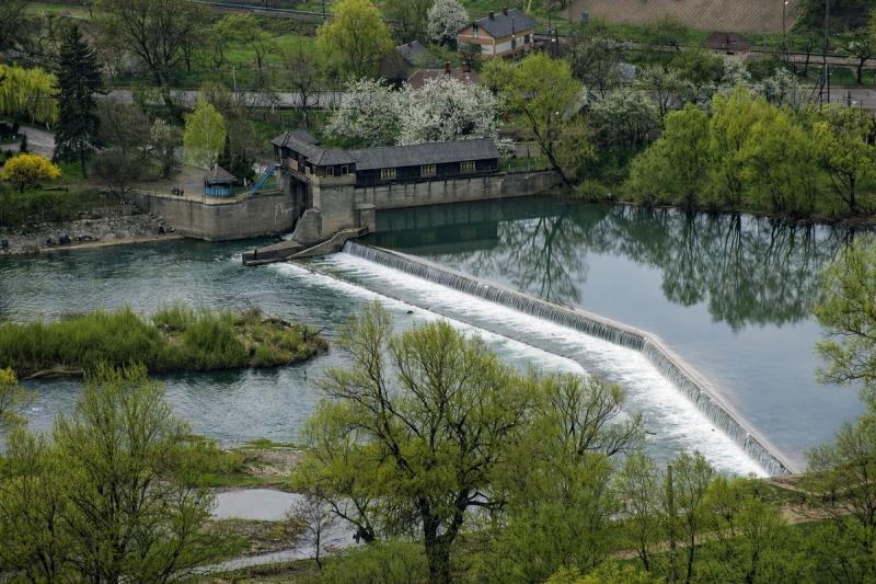 63% закарпатців підтримують розвиток гідрогенерації – дослідження Rating Group