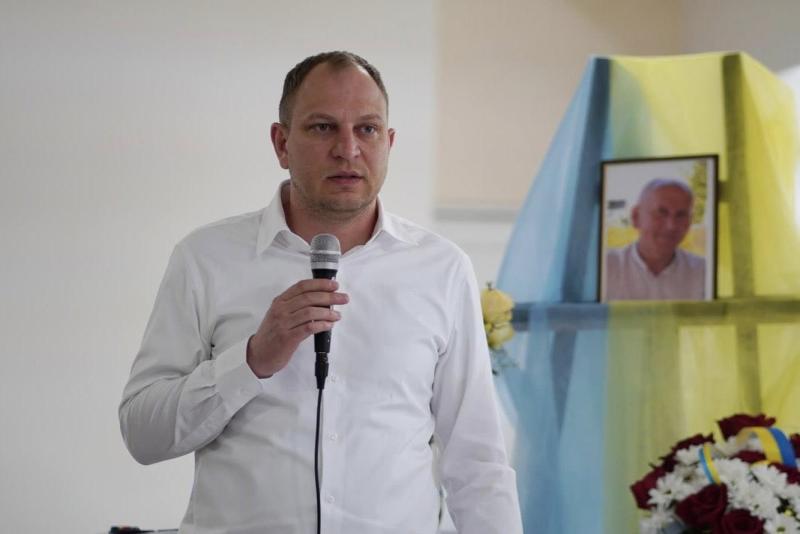 Герої серед нас: в Ужгороді провели зустріч пам’яті на честь полеглого захисника, педагога В.Габруся